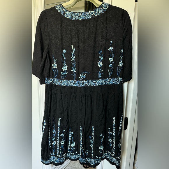 French Connection Embroidered Dress - Picture 3 of 6